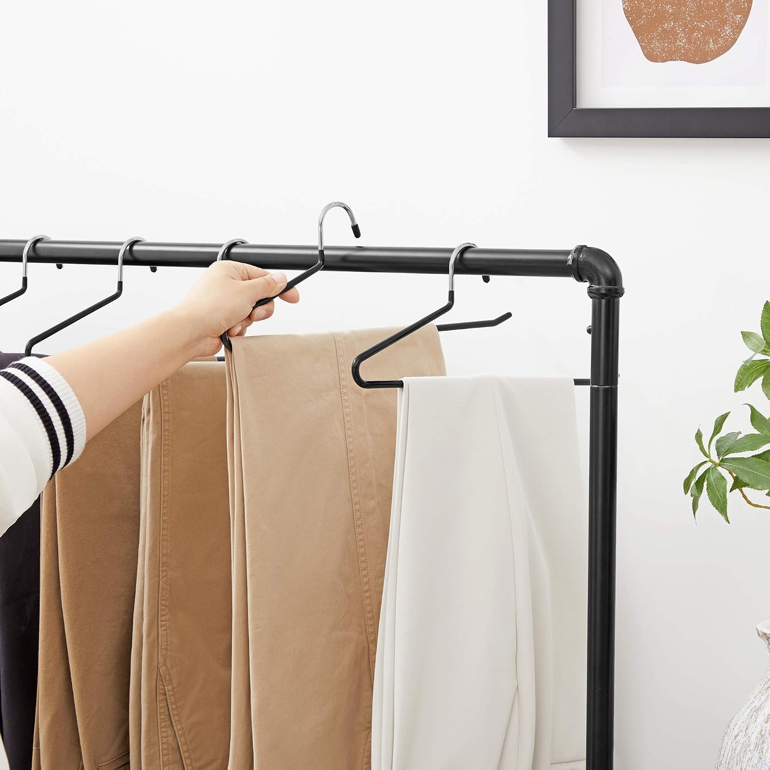 image:imageVASAGLE 20 Pack Pants Hangers Open Ended Easy Slide Trouser Organizers NonSlip Black UCRI00420