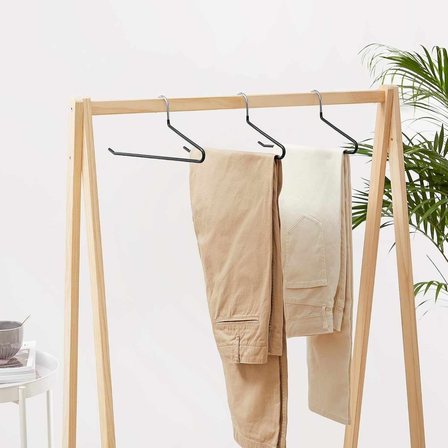 image:imageVASAGLE 20 Pack Pants Hangers Open Ended Easy Slide Trouser Organizers NonSlip Black UCRI00420